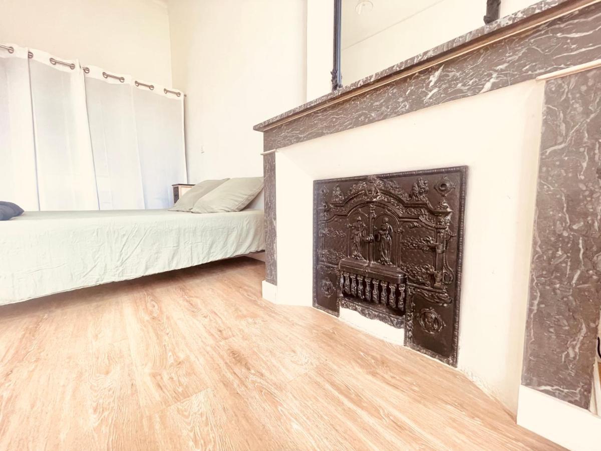 Nemausa Apartis نيم المظهر الخارجي الصورة